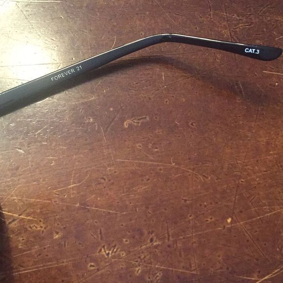 Forever 21 glasses   - Picture 4 of 5